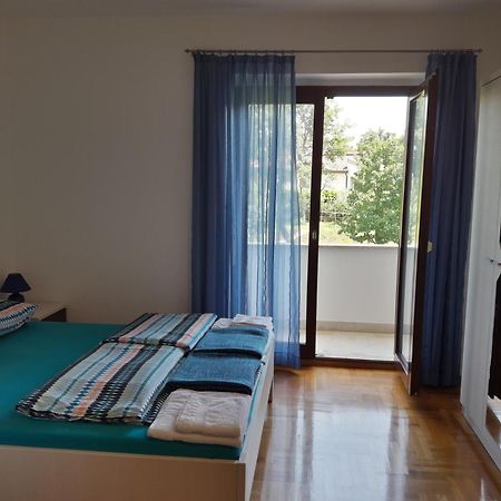 Apartments Nina, Pinta & Santa Maria Nova Vas  Kültér fotó