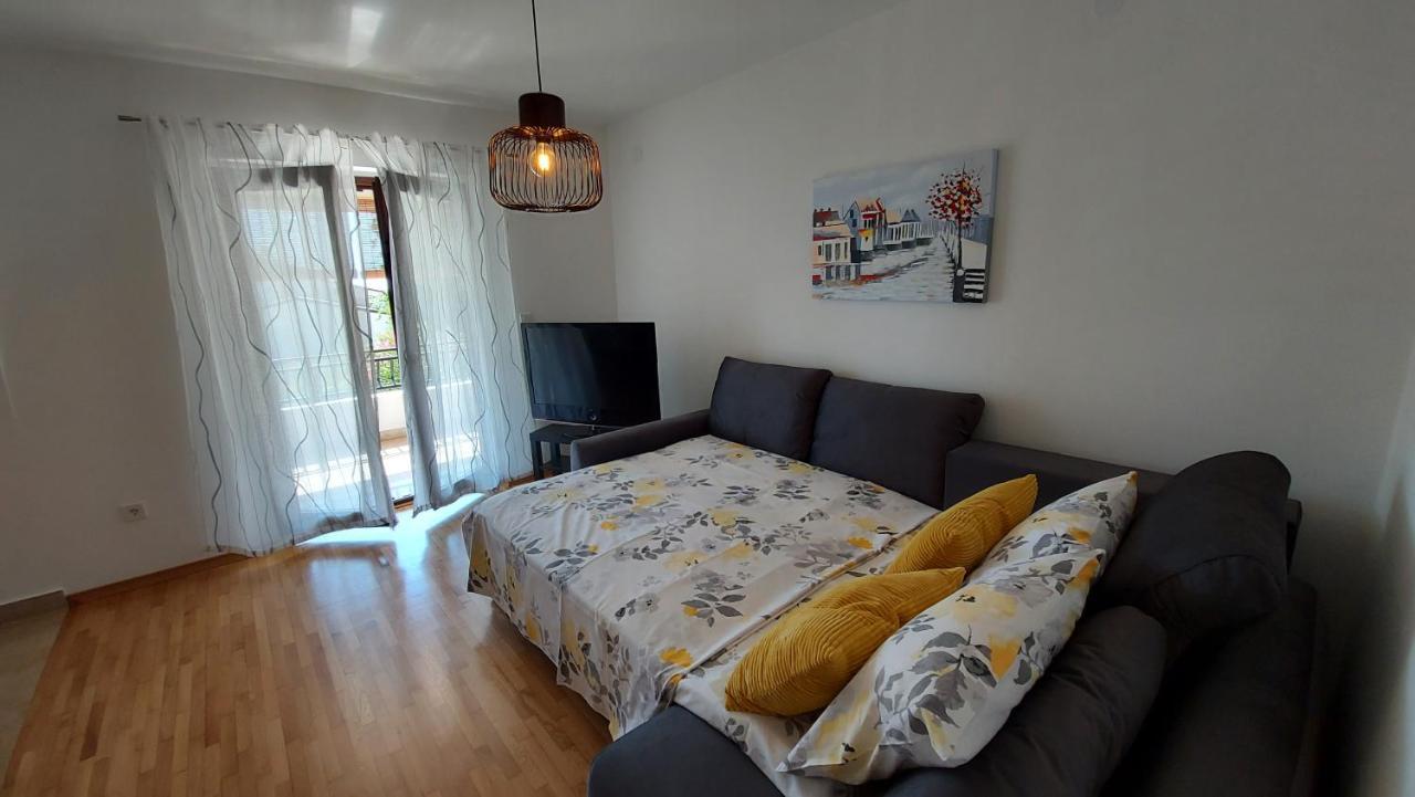 Apartments Nina, Pinta & Santa Maria Nova Vas  Kültér fotó