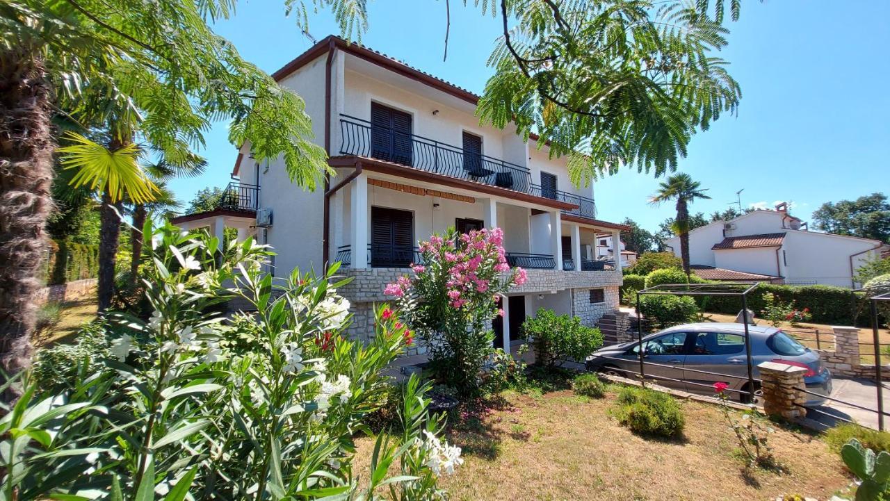 Apartments Nina, Pinta & Santa Maria Nova Vas  Kültér fotó
