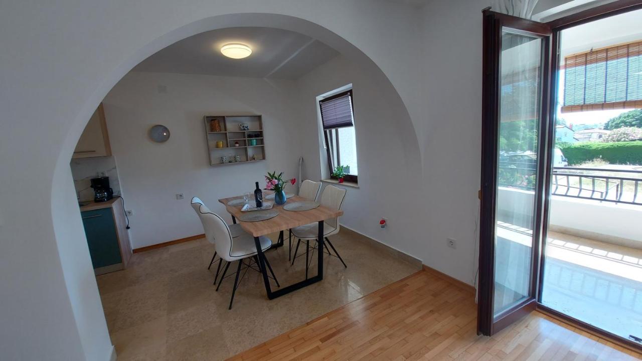 Apartments Nina, Pinta & Santa Maria Nova Vas  Kültér fotó